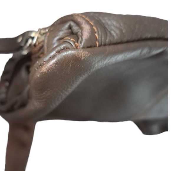 Danier leather shoulder bag crossbody bag adjustable strap 4 pockets - Picture 10 of 11